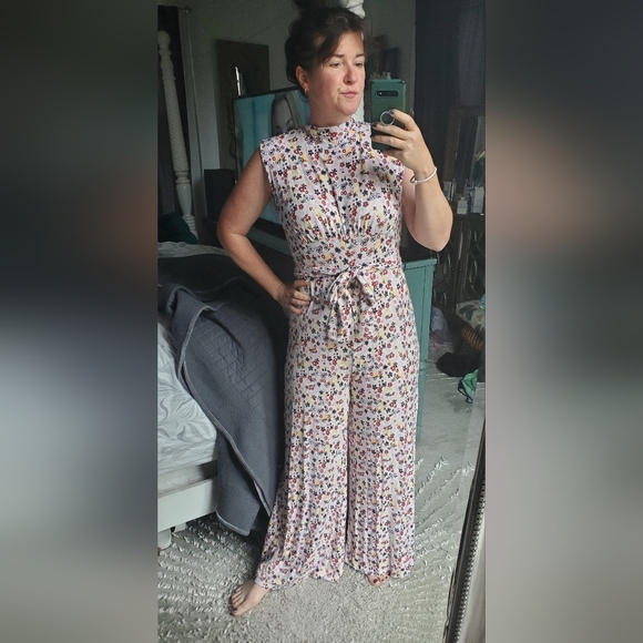 Free People Vibe Check One Piece In Ditzy Shell - Picture 3 of 7